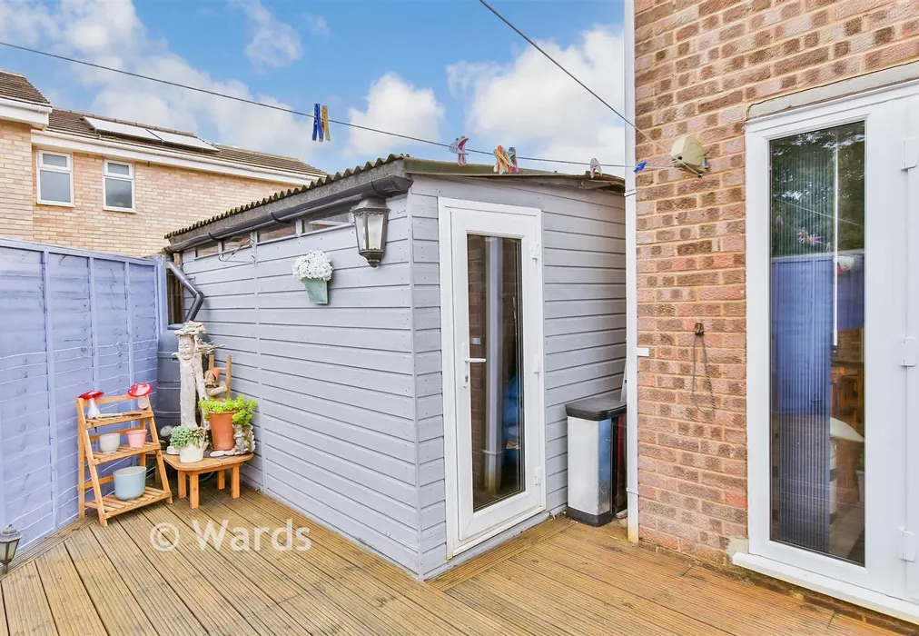 Workshop/Outbuildings - Clandon Road, Lords Wood, Chatham, Kent - Wards of Kent