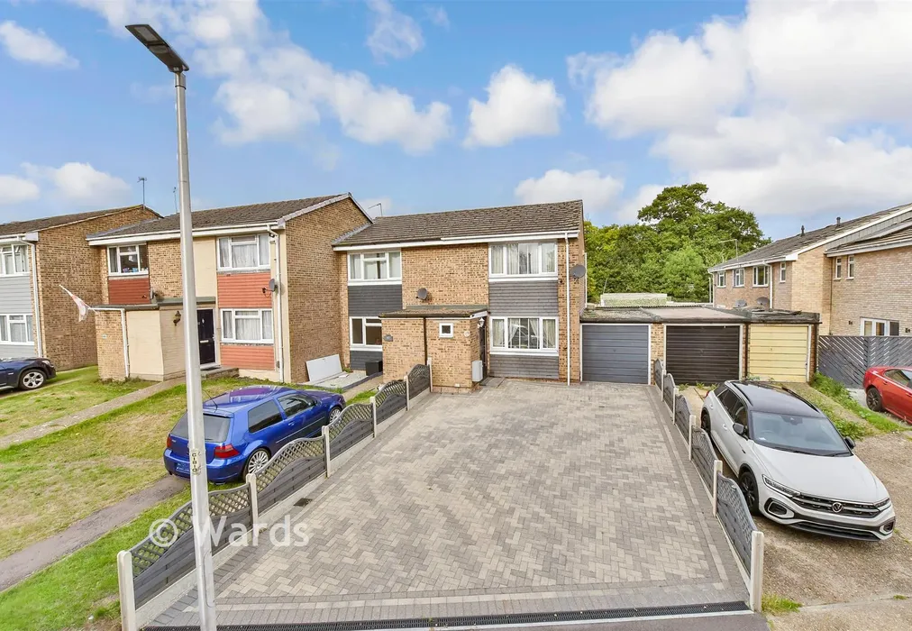 Driveway/Parking - Clandon Road, Lords Wood, Chatham, Kent - Wards of Kent