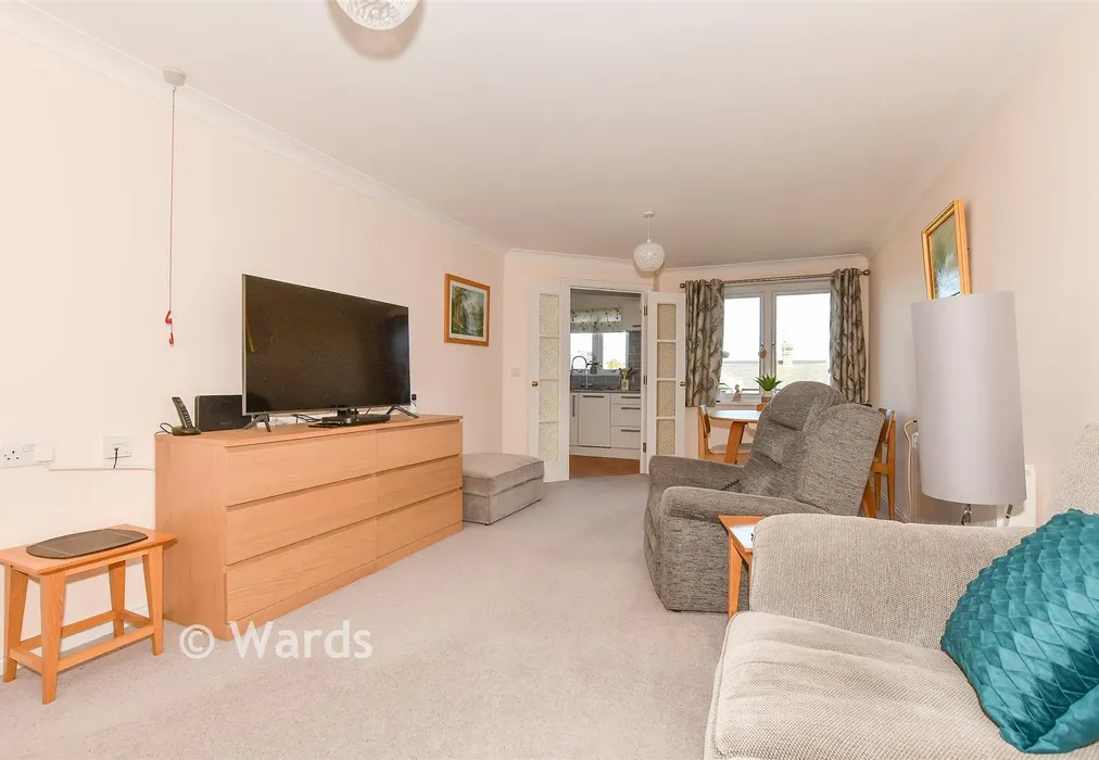 Lounge/Diner - Richmond Street, Herne Bay, Kent - Wards of Kent