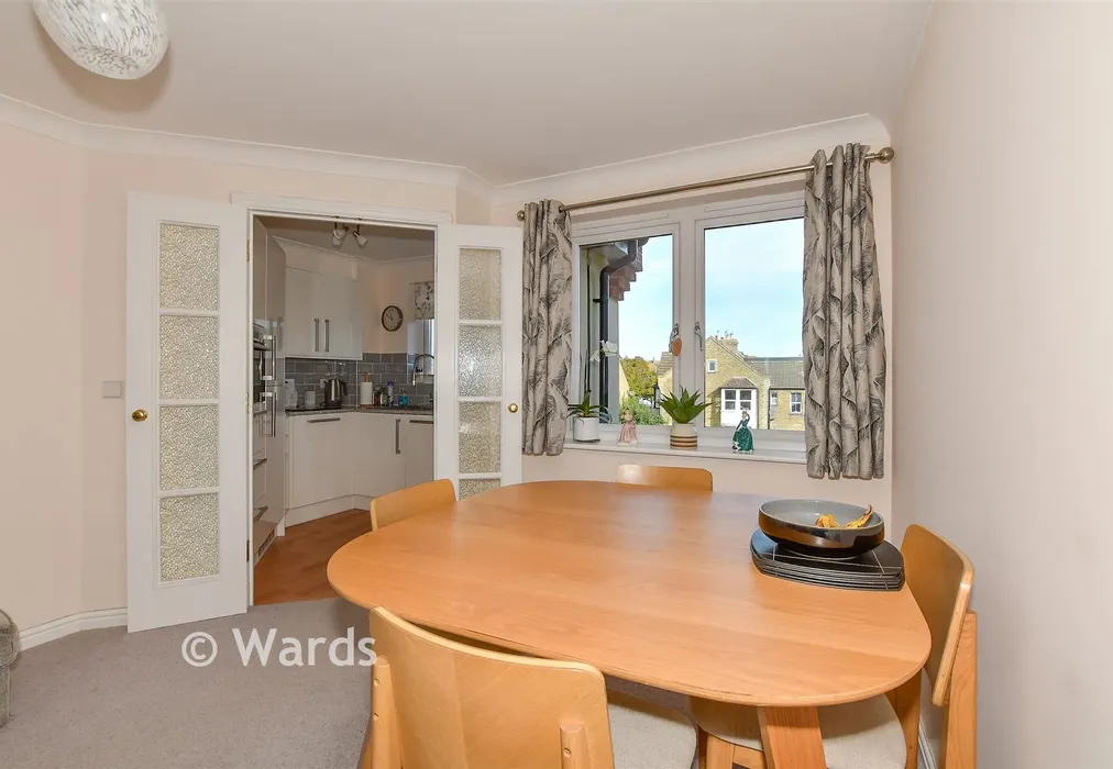 Lounge/Diner - Richmond Street, Herne Bay, Kent - Wards of Kent