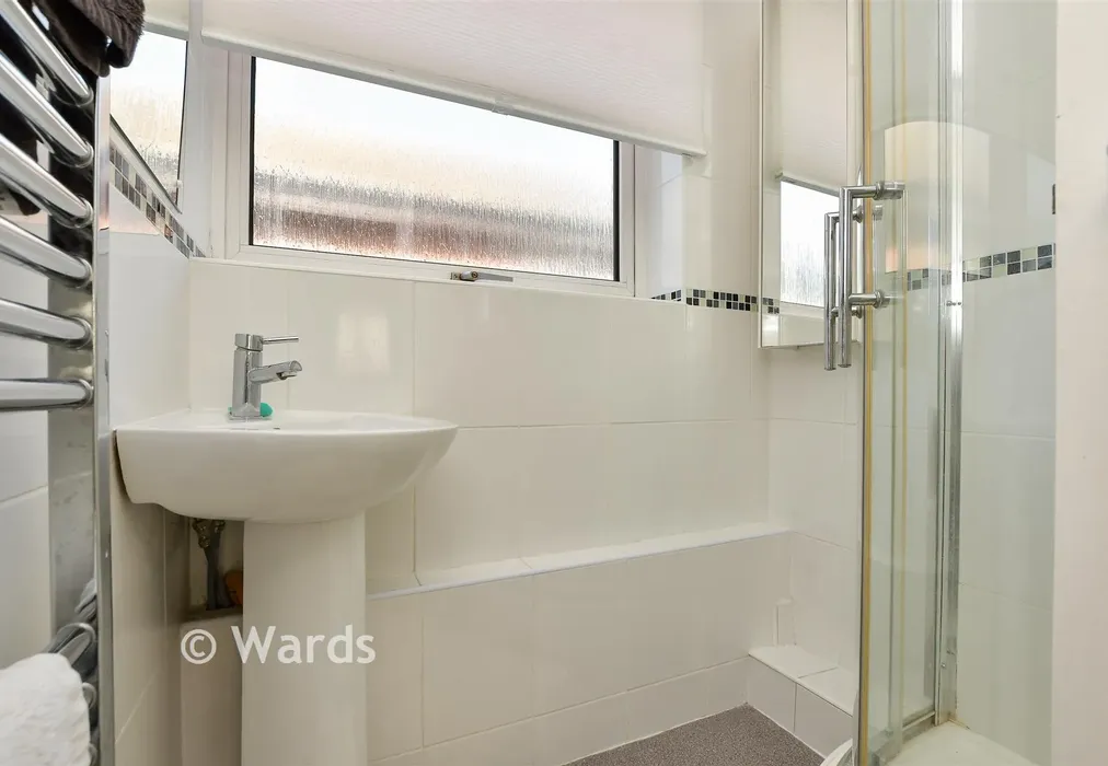 Shower Room - Marshall Crescent, Broadstairs, Kent - Wards of Kent