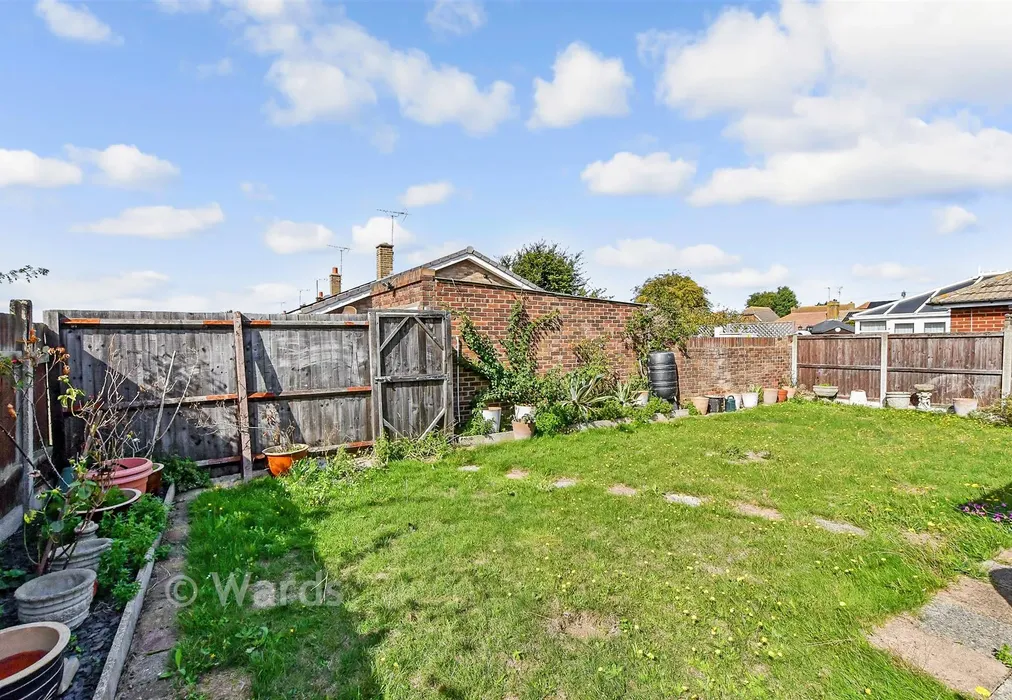 Rear Garden - Marshall Crescent, Broadstairs, Kent - Wards of Kent