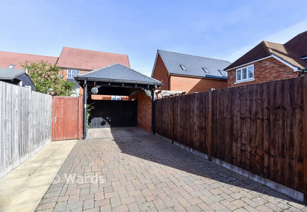 Driveway/Parking - Greystone Square, Wouldham, Rochester, Kent - Wards of Kent