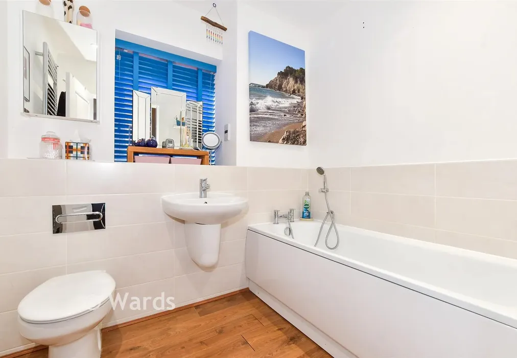 Bathroom - Greystone Square, Wouldham, Rochester, Kent - Wards of Kent