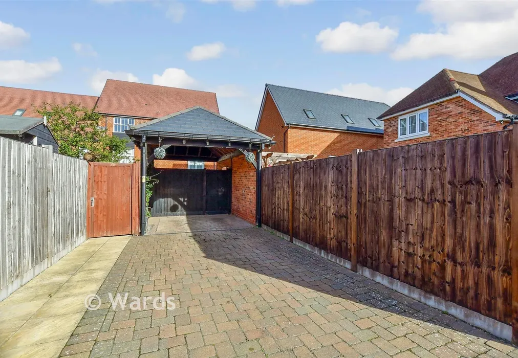 Driveway/Parking - Greystone Square, Wouldham, Rochester, Kent - Wards of Kent