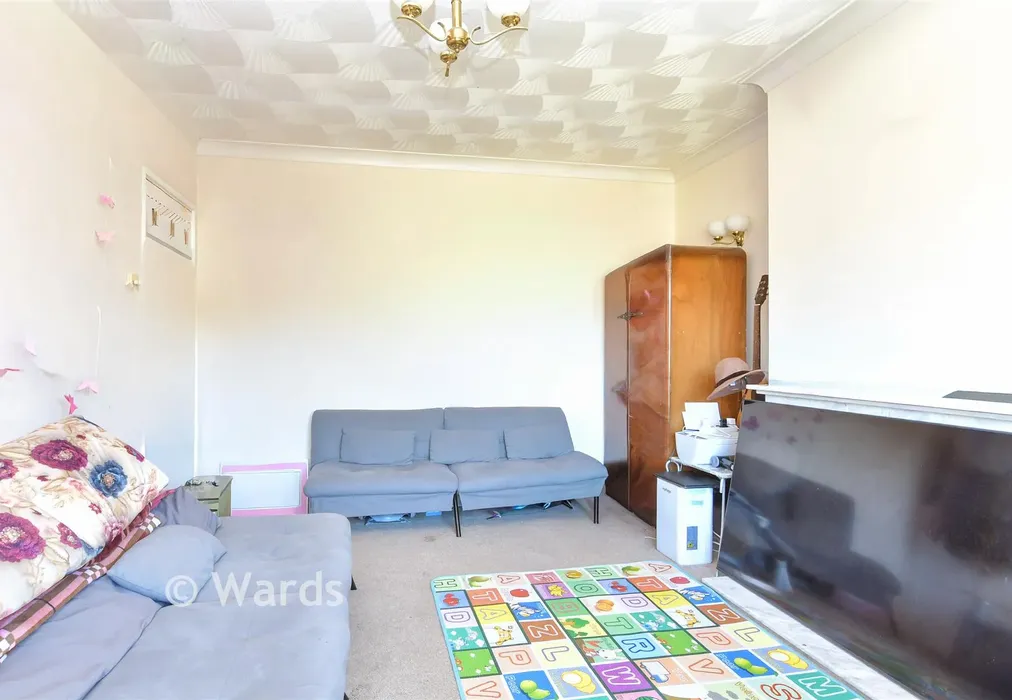 Lounge - Marconi Road, Northfleet, Gravesend, Kent - Wards of Kent