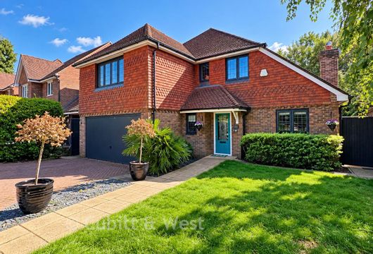 Broad Oak, Buxted, Uckfield, East Sussex - Wards of Kent
