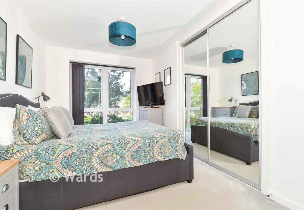 Bedroom 1 - Walters Close, Snodland, Kent - Wards of Kent