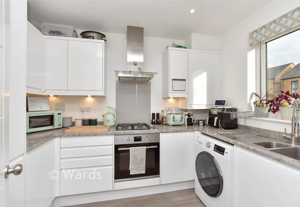 Kitchen - Diana Close, Kemsley, Kent - Wards of Kent