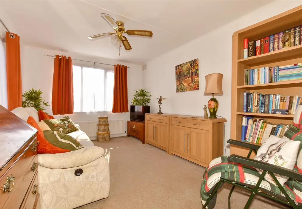 Lounge - Burmarsh Road, Hythe, Kent - Wards of Kent