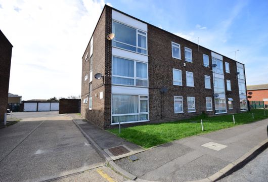 May Avenue, Canvey Island, SS8 - Wards of Kent