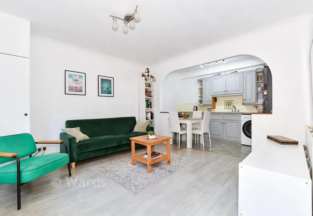 Lounge - Bower Street, Maidstone, Kent - Wards of Kent