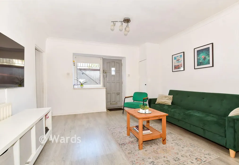 Lounge - Bower Street, Maidstone, Kent - Wards of Kent
