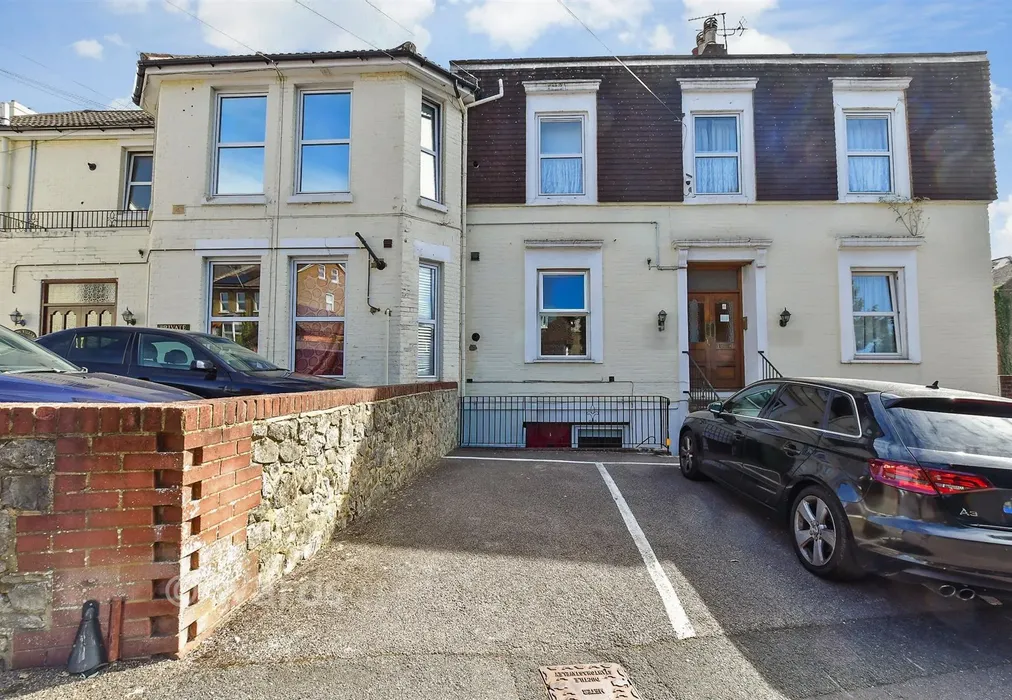 Driveway/Parking - Bower Street, Maidstone, Kent - Wards of Kent