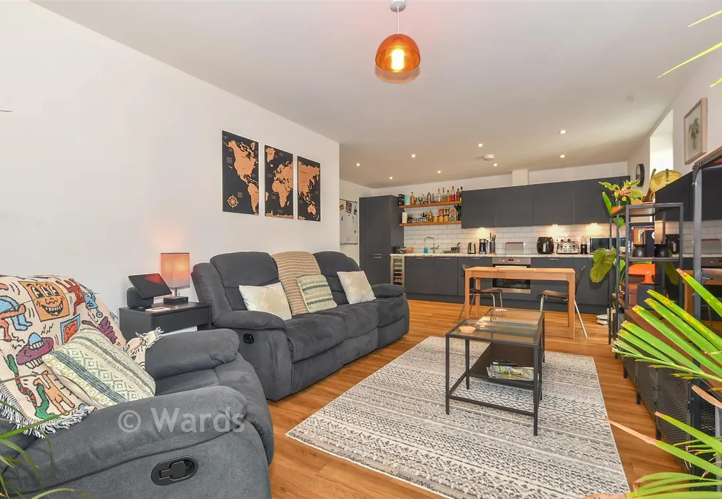 Louge/Kitchen - Godinton Road, Ashford, Kent - Wards of Kent