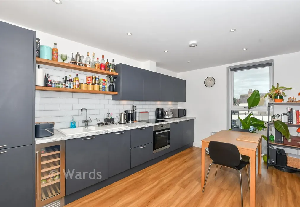 Louge/Kitchen - Godinton Road, Ashford, Kent - Wards of Kent