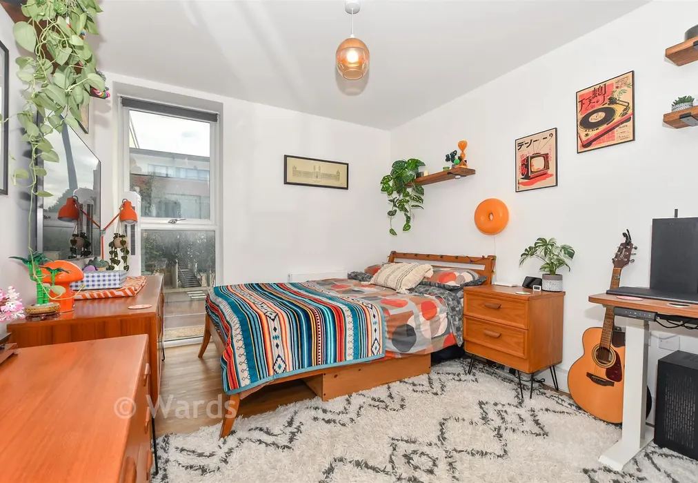 Bedroom 1 - Godinton Road, Ashford, Kent - Wards of Kent