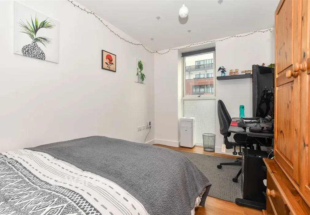 Bedroom 2 - Godinton Road, Ashford, Kent - Wards of Kent