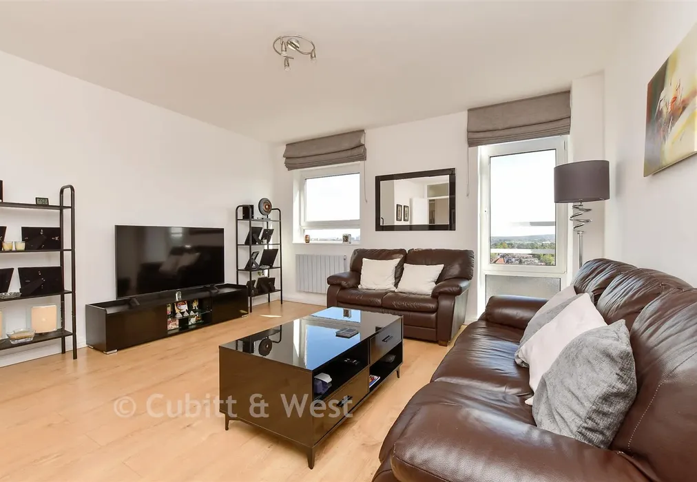 Lounge - Clarendon Road, Wallington, Surrey - Wards of Kent