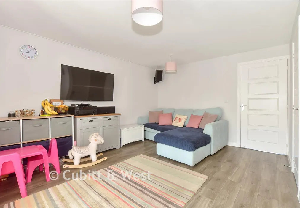 Lounge/Dining Room - Ockenden Road, Littlehampton, West Sussex - Wards of Kent