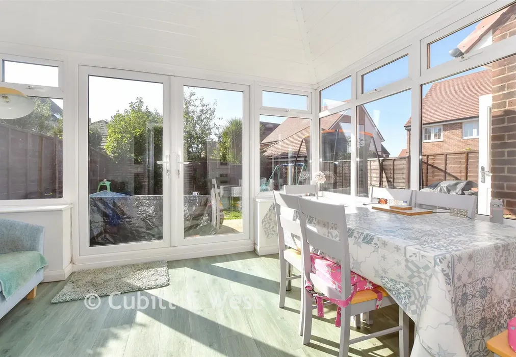 Conservatory - Ockenden Road, Littlehampton, West Sussex - Wards of Kent
