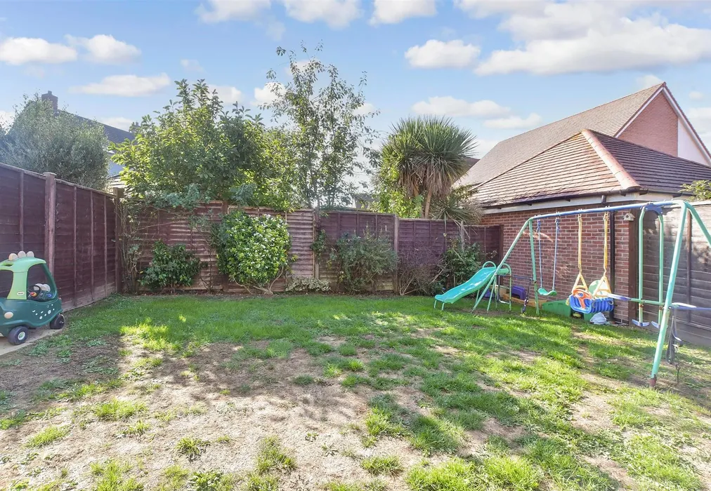 Rear Garden - Ockenden Road, Littlehampton, West Sussex - Wards of Kent