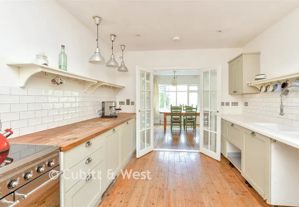 Kitchen - Falmer Road, Woodingdean, Brighton, East Sussex - Wards of Kent