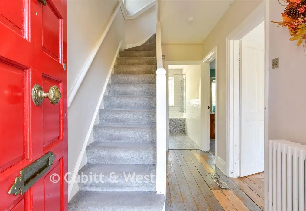 Entrance Hall - Falmer Road, Woodingdean, Brighton, East Sussex - Wards of Kent