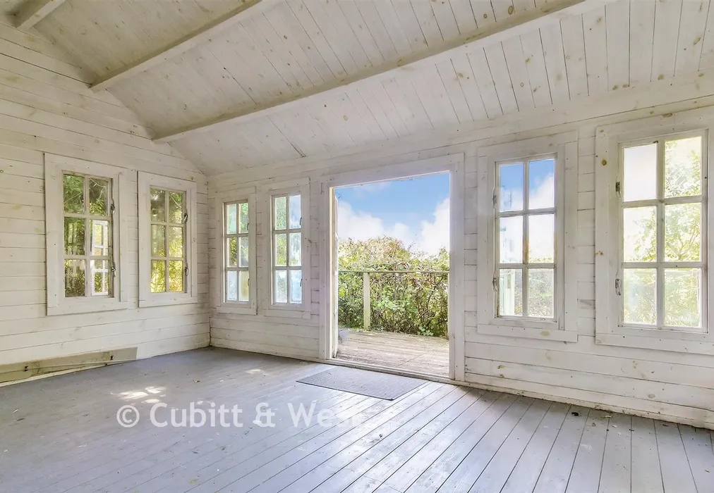 Workshop/Outbuildings - Falmer Road, Woodingdean, Brighton, East Sussex - Wards of Kent