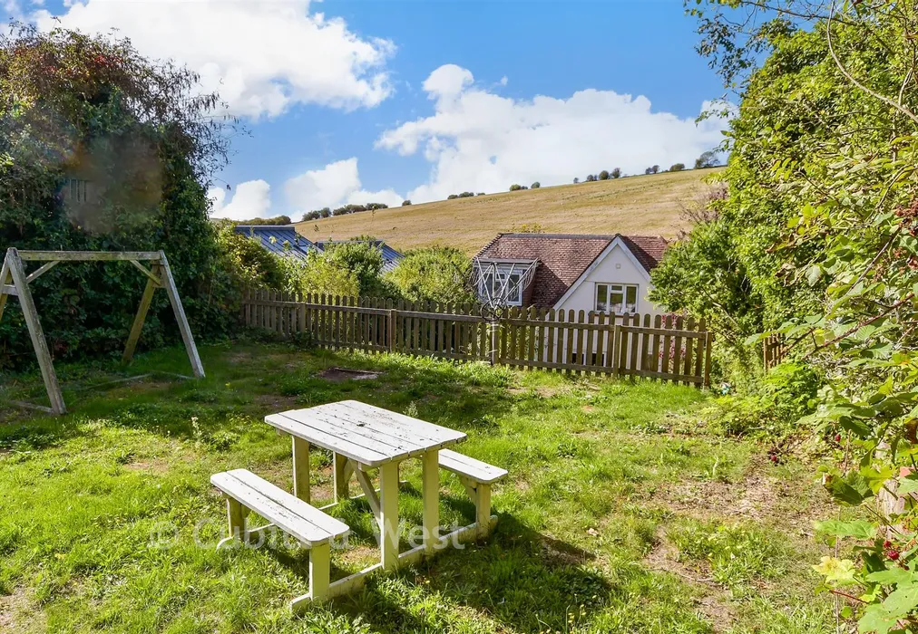 Rear Garden - Falmer Road, Woodingdean, Brighton, East Sussex - Wards of Kent
