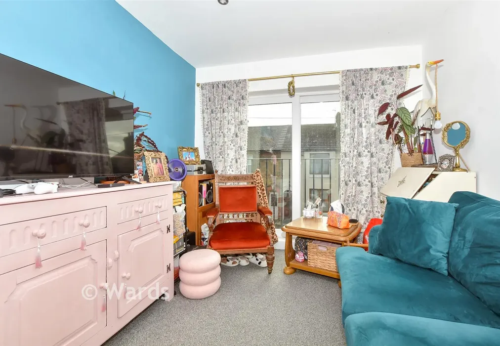 Lounge/ Kitchen - Walton Road, Folkestone, Kent - Wards of Kent