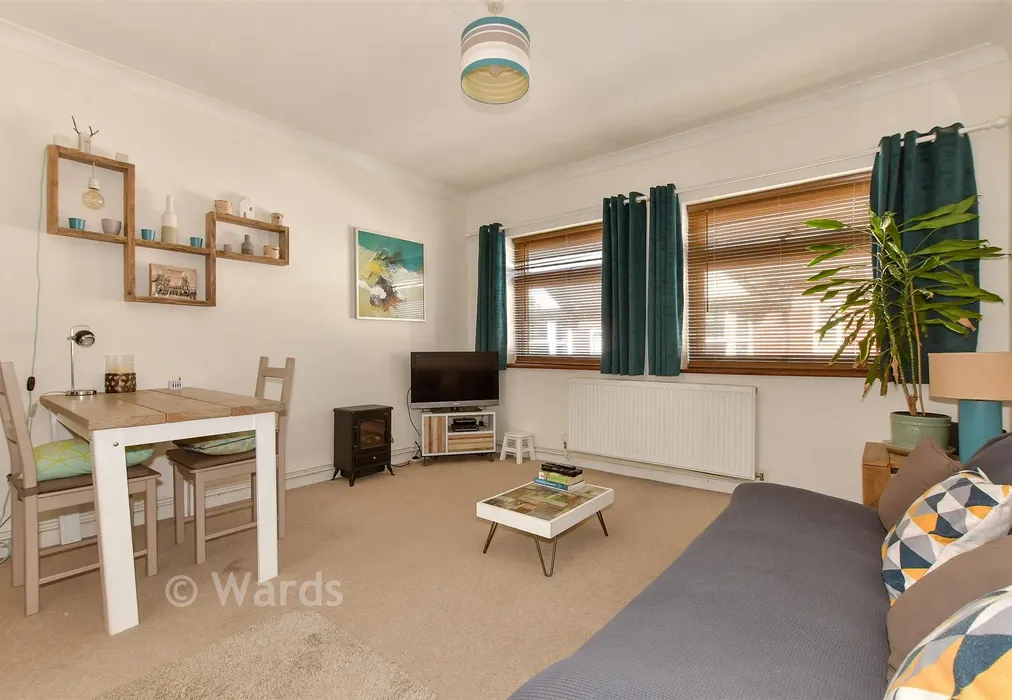 Lounge - St. Jacob's Place, Canterbury, Kent - Wards of Kent
