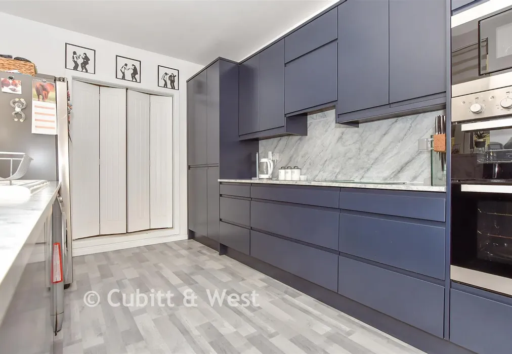 Kitchen/Diner - Wymering Road, North End, Portsmouth, Hampshire - Wards of Kent