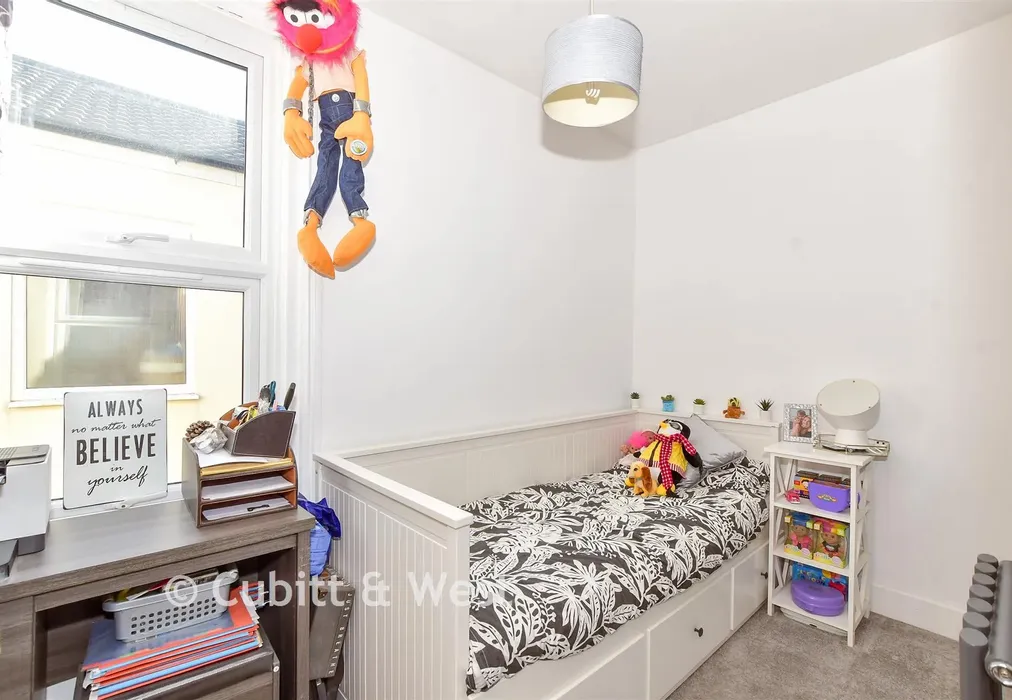 Bedroom 3 - Wymering Road, North End, Portsmouth, Hampshire - Wards of Kent