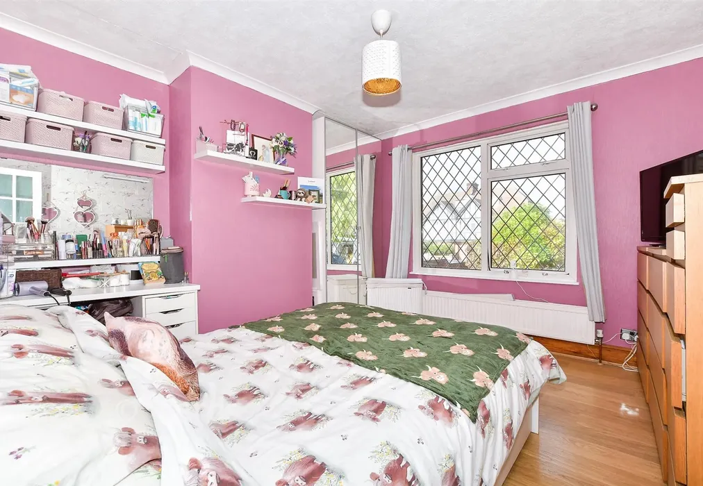 Bedroom 3 - Loose Road, Loose, Maidstone, Kent - Wards of Kent