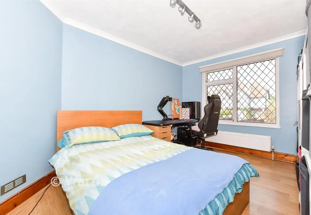 Bedroom 2 - Loose Road, Loose, Maidstone, Kent - Wards of Kent