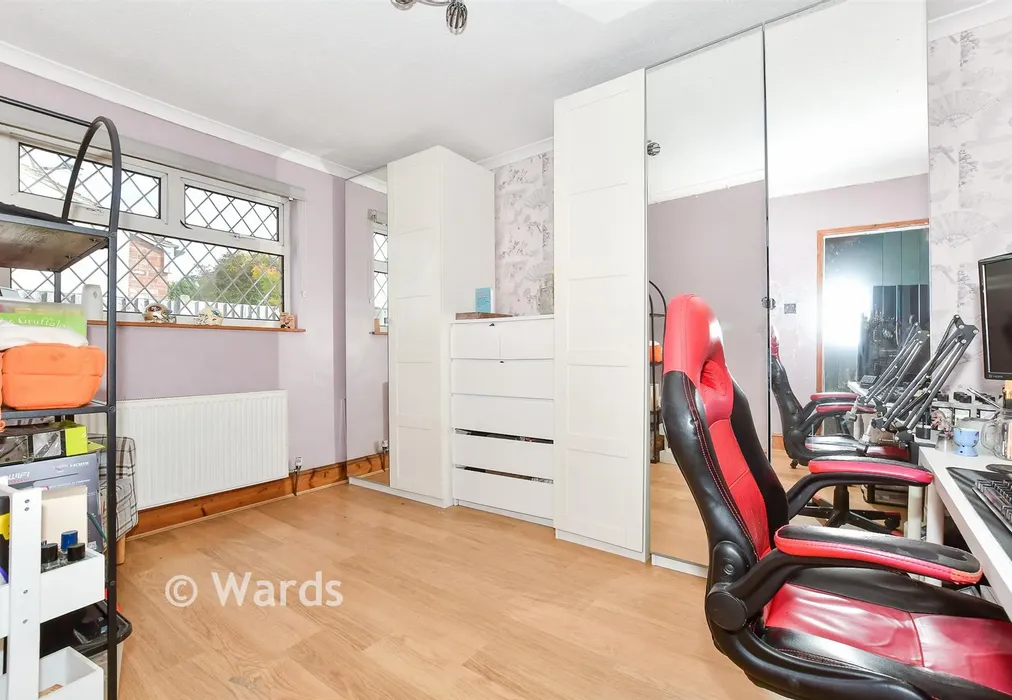Bedroom 1 - Loose Road, Loose, Maidstone, Kent - Wards of Kent