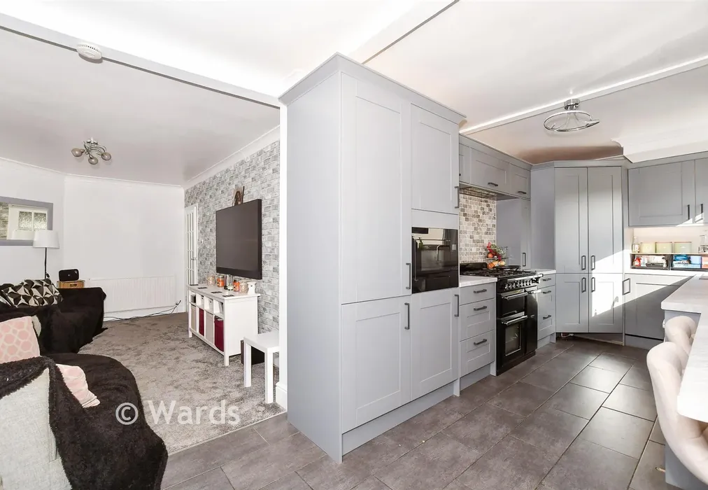 Kitchen - Loose Road, Loose, Maidstone, Kent - Wards of Kent