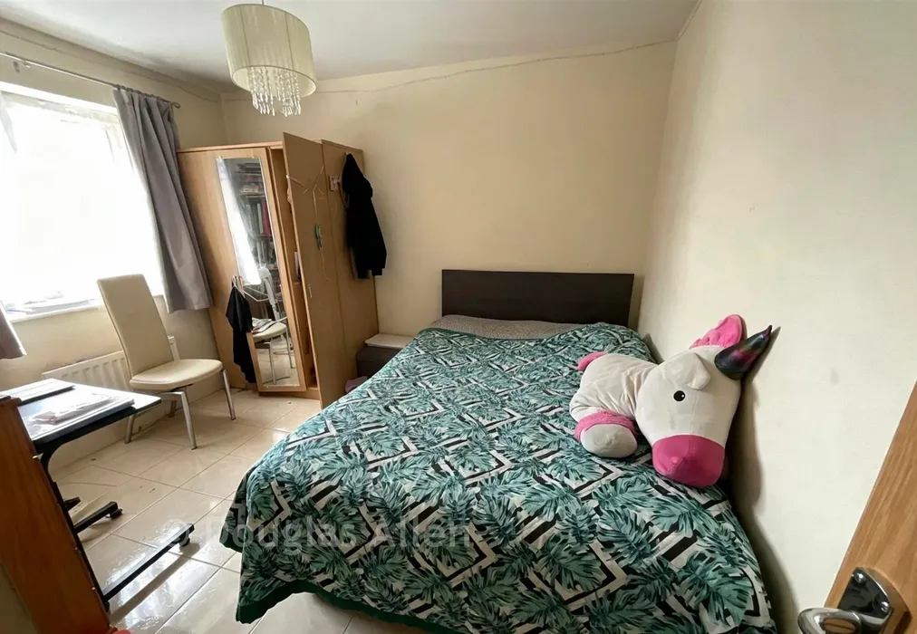 Bedroom 2 - Farnham Avenue, Wickford, Essex - Wards of Kent