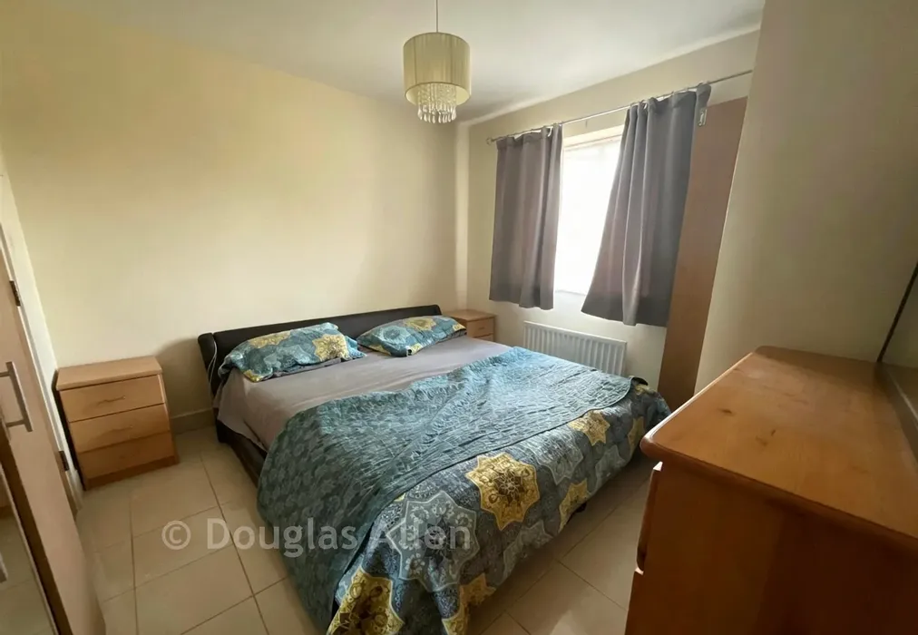 Bedroom 1 - Farnham Avenue, Wickford, Essex - Wards of Kent