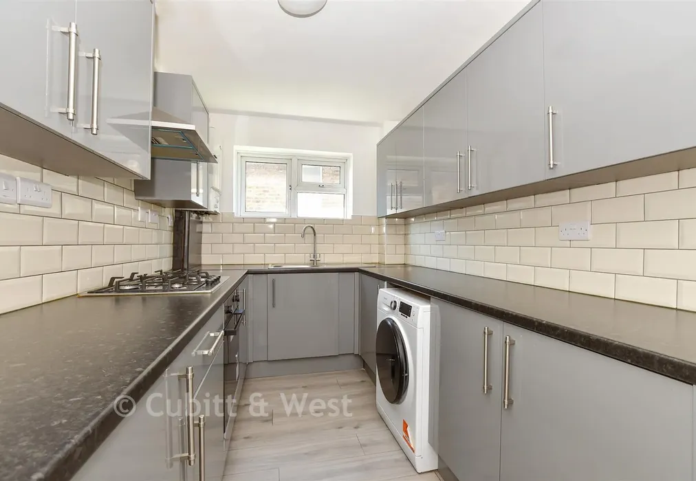 Kitchen - Ross Road, Wallington, Surrey - Wards of Kent