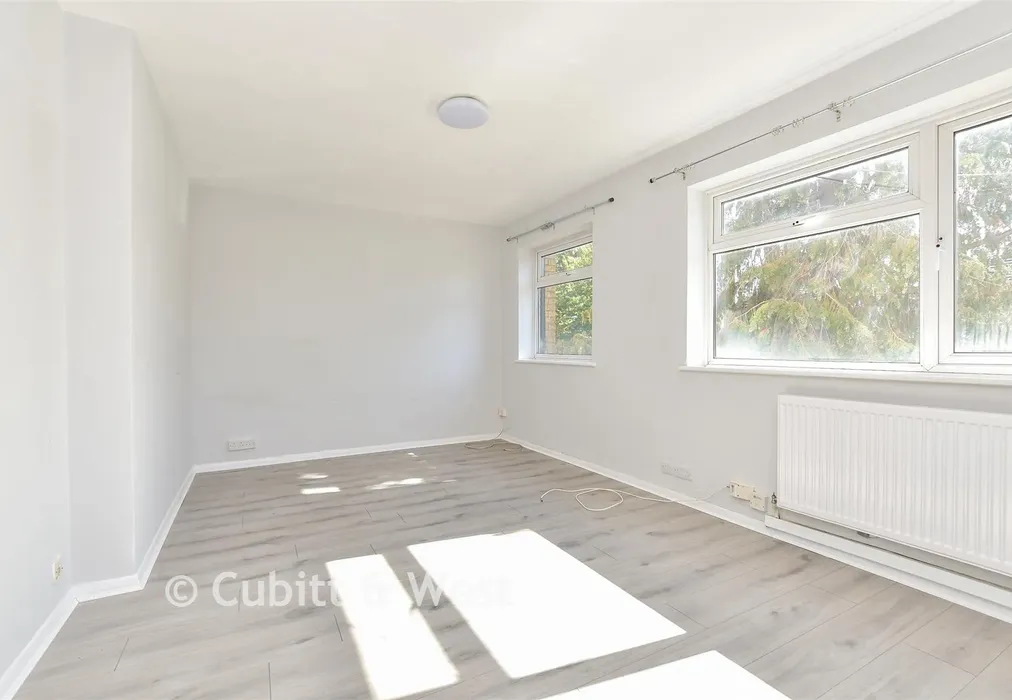 Lounge / Diner - Ross Road, Wallington, Surrey - Wards of Kent