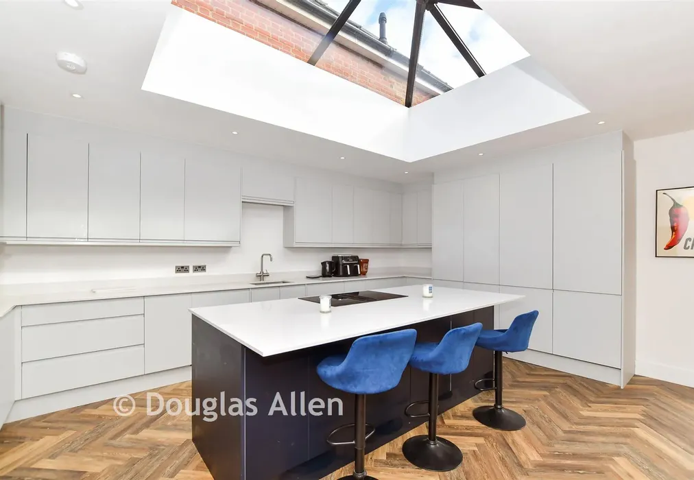 Kitchen/Diner - Duck Lane, Thornwood, Epping, Essex - Wards of Kent