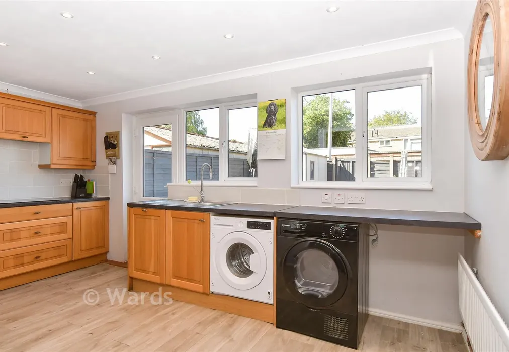 Kitchen - Meresborough Road, Rainham, Kent - Wards of Kent