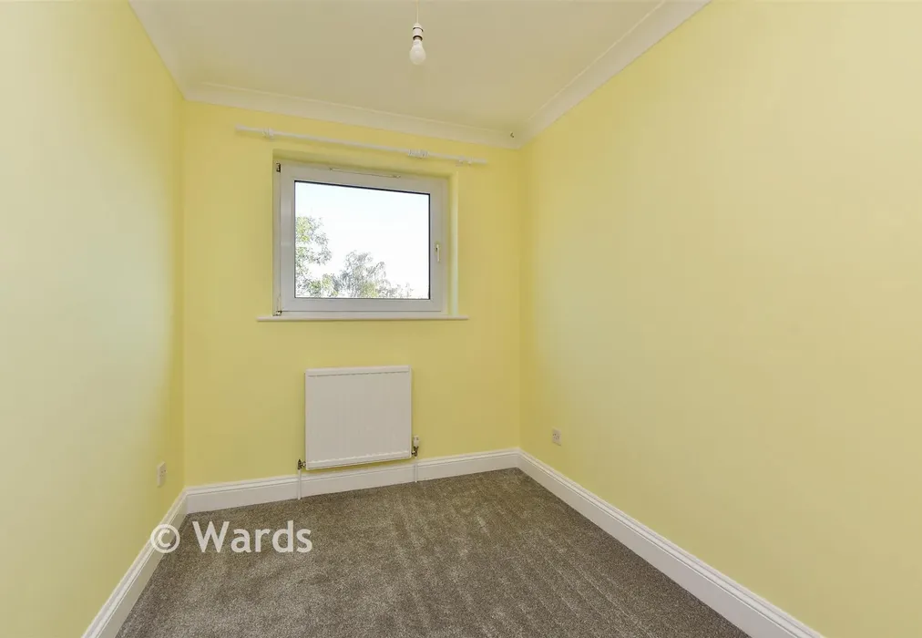 Bedroom 1 - Sanders Court, Minster-On-Sea, Kent - Wards of Kent