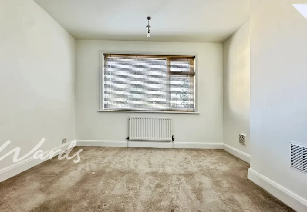 Bedroom - New Hythe Lane Larkfield ME20 - Wards of Kent
