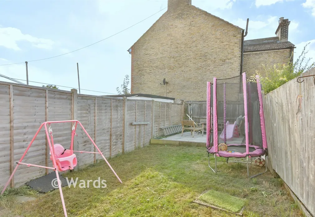 Rear Garden - Cliffe Road, Strood, Rochester, Kent - Wards of Kent