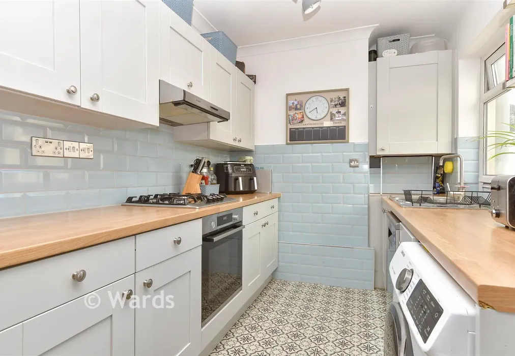 Kitchen - Cliffe Road, Strood, Rochester, Kent - Wards of Kent