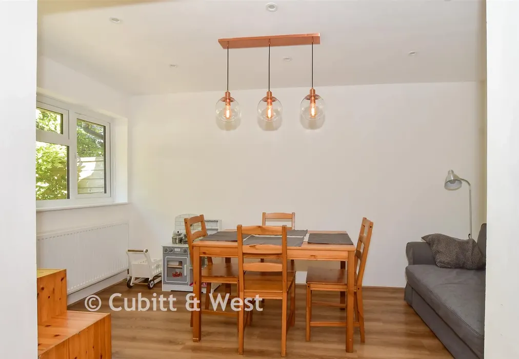 Dining Area - Cook Road, Horsham, West Sussex - Wards of Kent