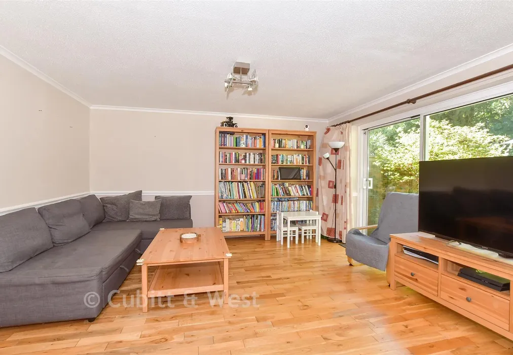 Lounge - Cook Road, Horsham, West Sussex - Wards of Kent